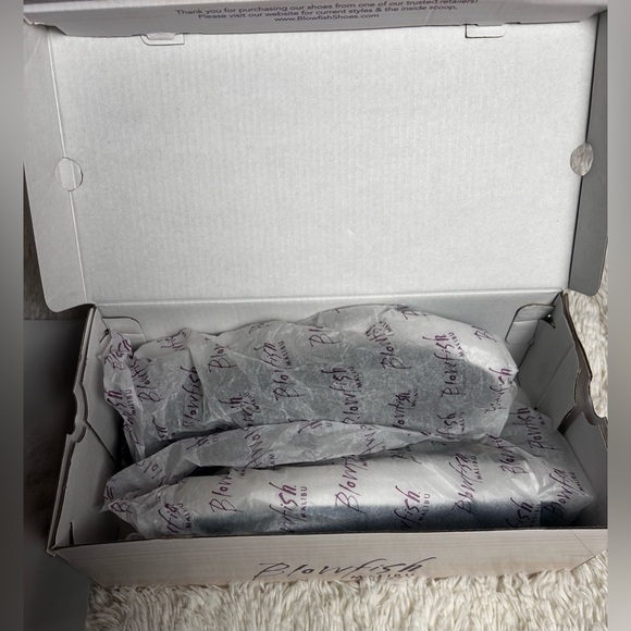 NWT Blowfish Mini Grey Buffalo Check Slip On Sneakers. New with wrap and box. - Picture 8 of 11